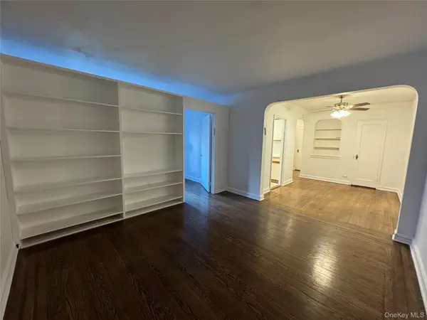 69-10 Yellowstone Blvd #114, Forest Hills, NY 11375