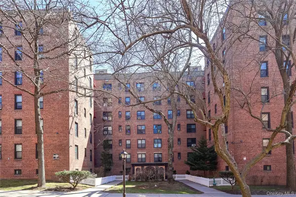 83-20 98th Street #5J, Woodhaven, NY 11421