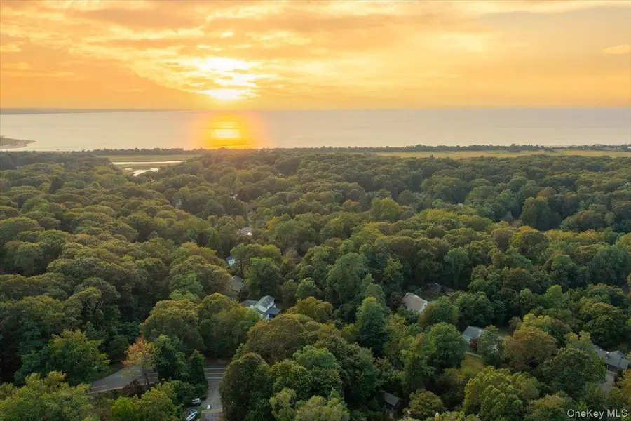 8 Oakway Drive, Stony Brook, NY 11790 - Image #2