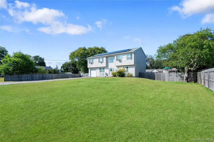 29 Seymour Drive, Shirley, NY 11967 - Image #2