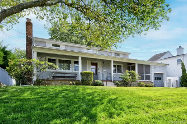 61 Birch Lane, Massapequa Park, NY 11762