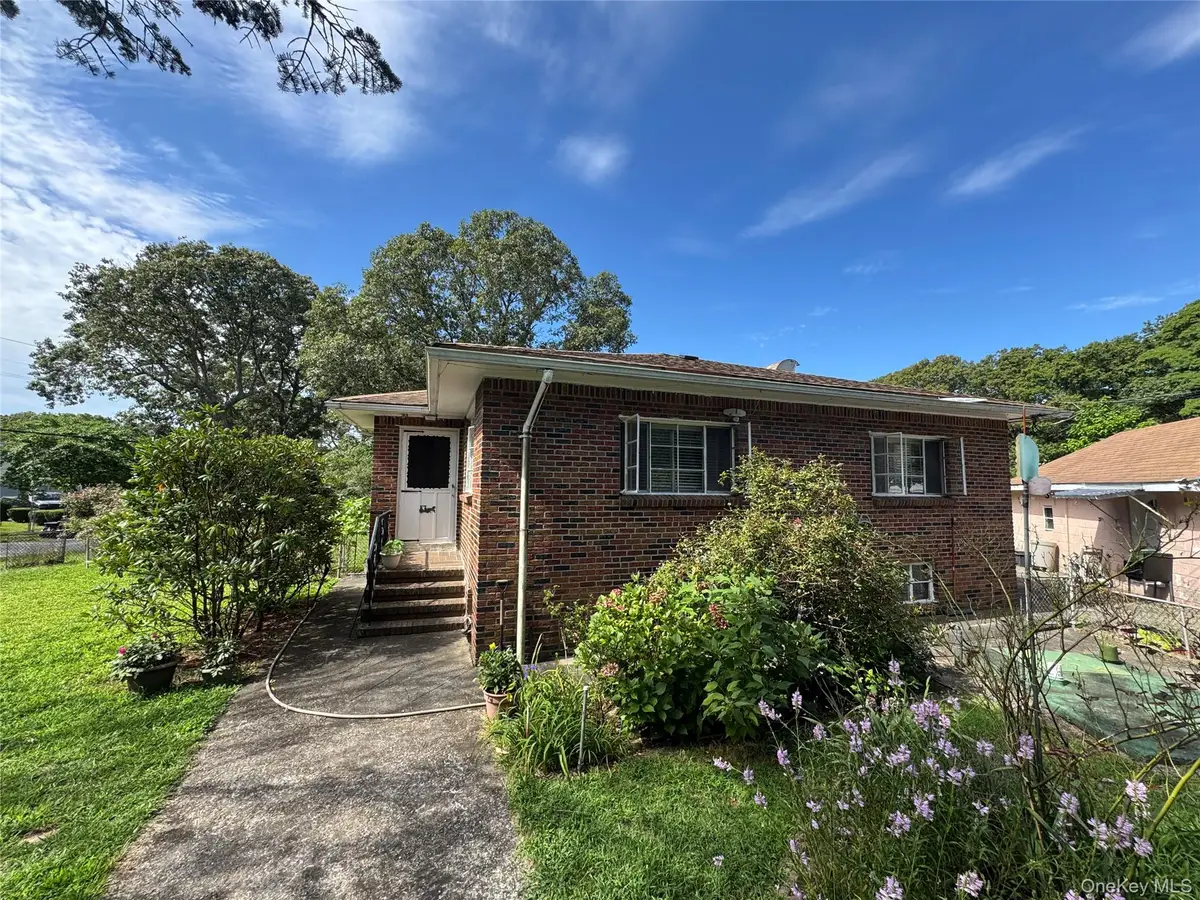 4 Olive Lane, Shirley, NY 11967 - Image #1