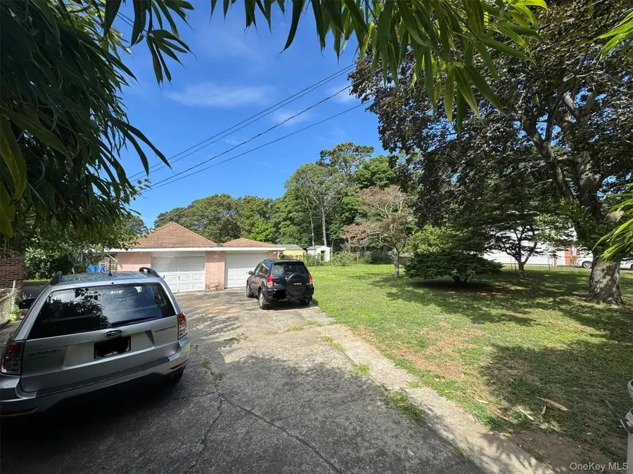 4 Olive Lane, Shirley, NY 11967 - Image #3