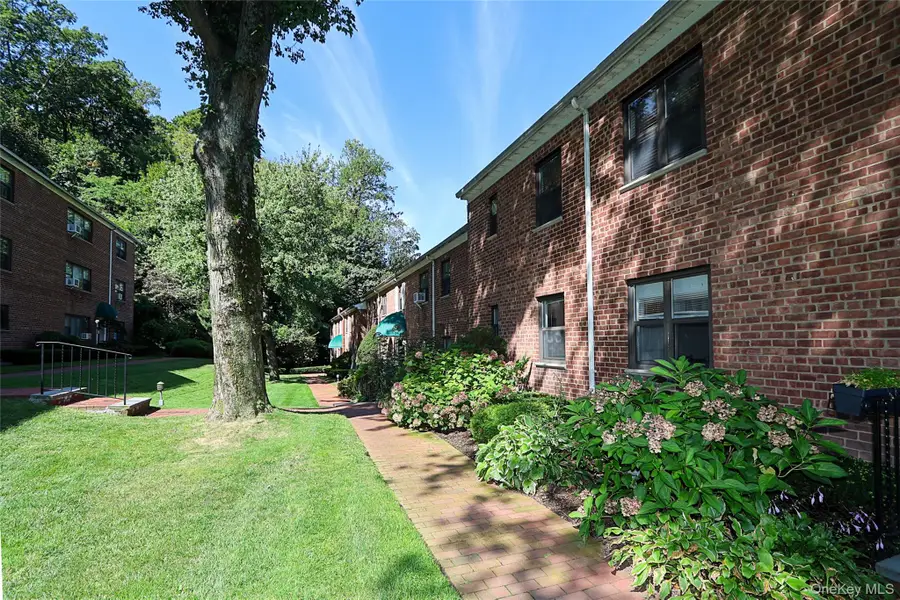 309 Main Street #Unit D, Roslyn, NY 11576 - Image #2