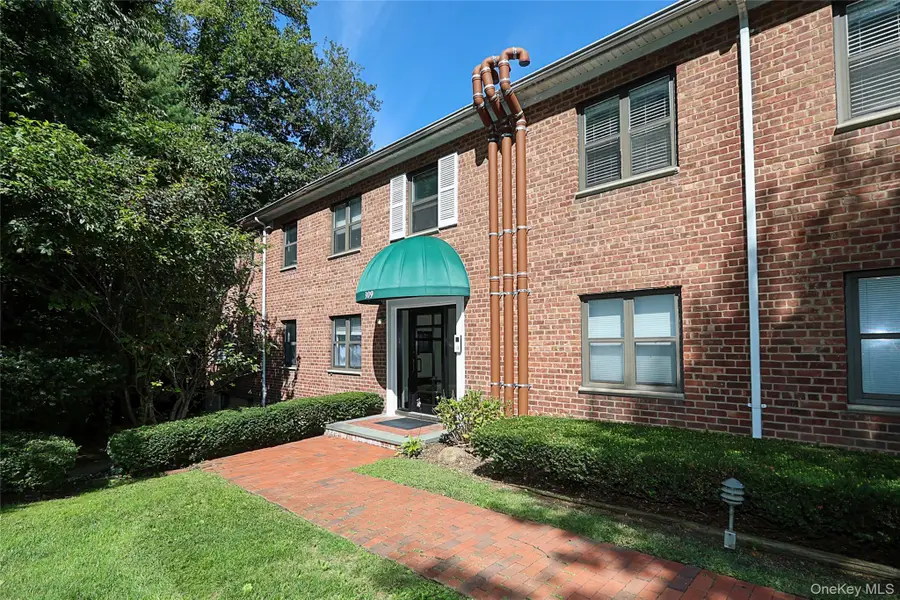 309 Main Street #Unit D, Roslyn, NY 11576 - Image #3