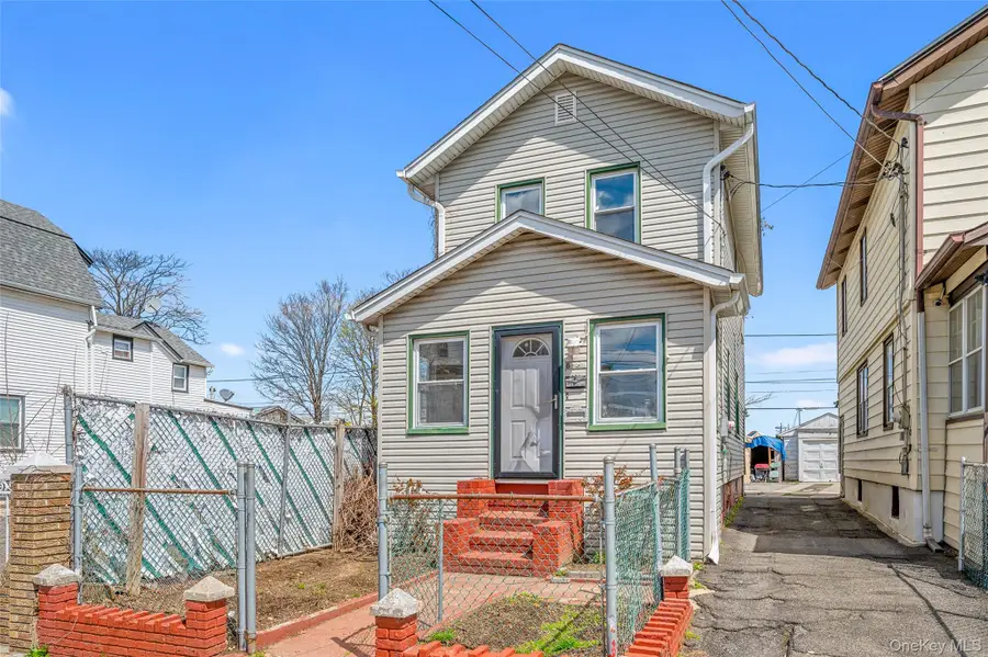 8951 121st Street, Richmond Hill, NY 11418 - Image #2