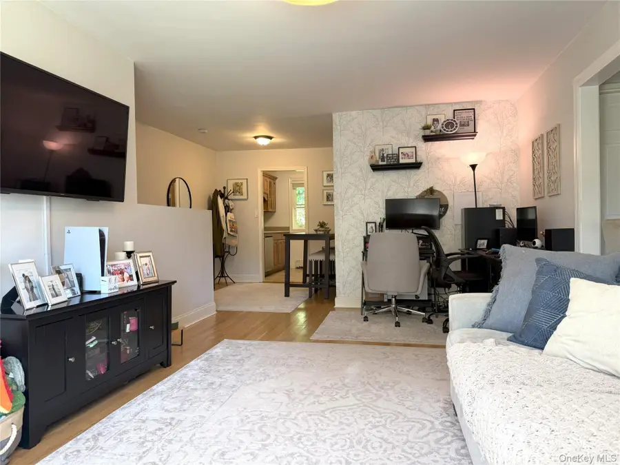 224-65 Kingsbury Avenue #B, Bayside, NY 11364 - Image #3