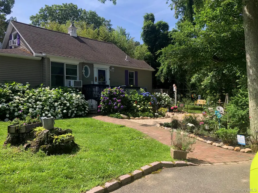 70 Shell Road, Rocky Point, NY 11778 - Image #2