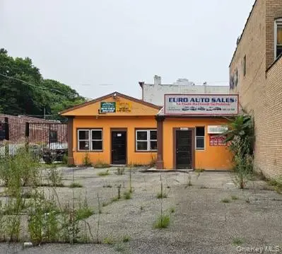 101-01 Jamaica Avenue, Richmond Hill, NY 11418 - Image #3