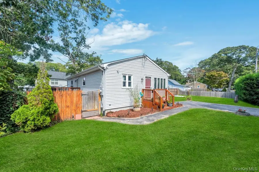 309 Dogwood Road W, Mastic Beach, NY 11951 - Image #3