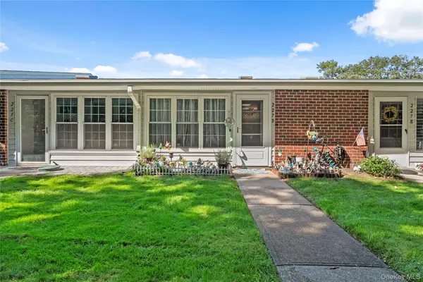 227 Blackpool Court #D, Ridge, NY 11961