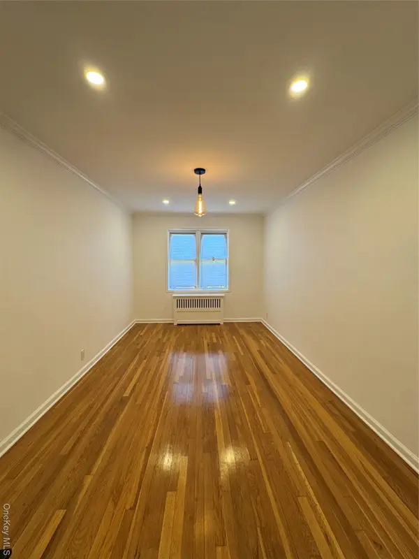 137 Smith #A4, Freeport, NY 11520