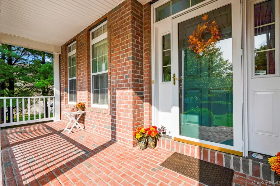 653 Creekside Lane, Fishkill, NY 12524 - Image #3