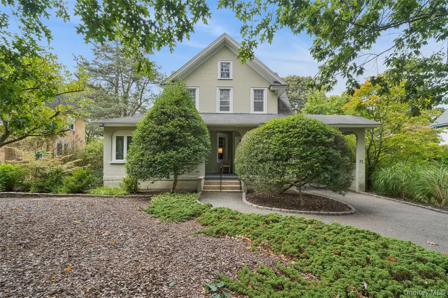 21 Connecticut Avenue, Freeport, NY 11520 - Image #2