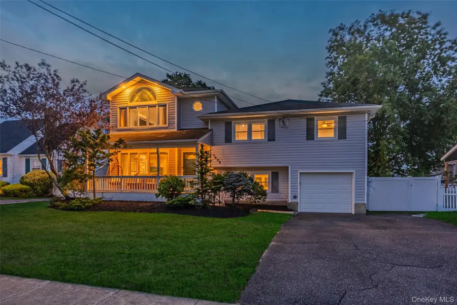 3608 Tonopah Street, Seaford, NY 11783 - Image #2