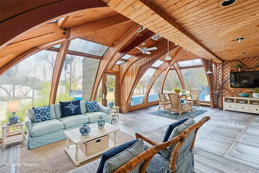 9 Beatrice Lane, Glen Cove, NY 11542 - #3