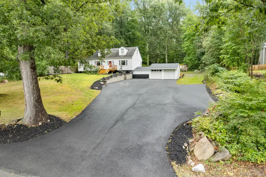 493 Orchard Drive, Wallkill, NY 12589 - Image #2