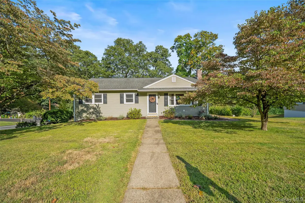 39 Graney Court, Pearl River, NY 10965 - Image #1