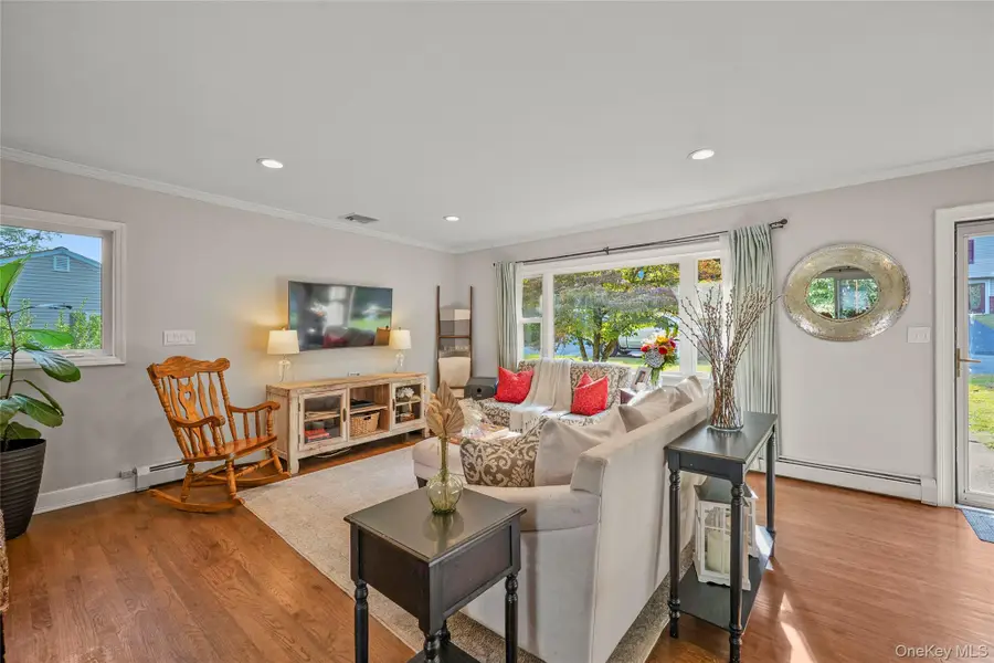 39 Graney Court, Pearl River, NY 10965 - Image #3