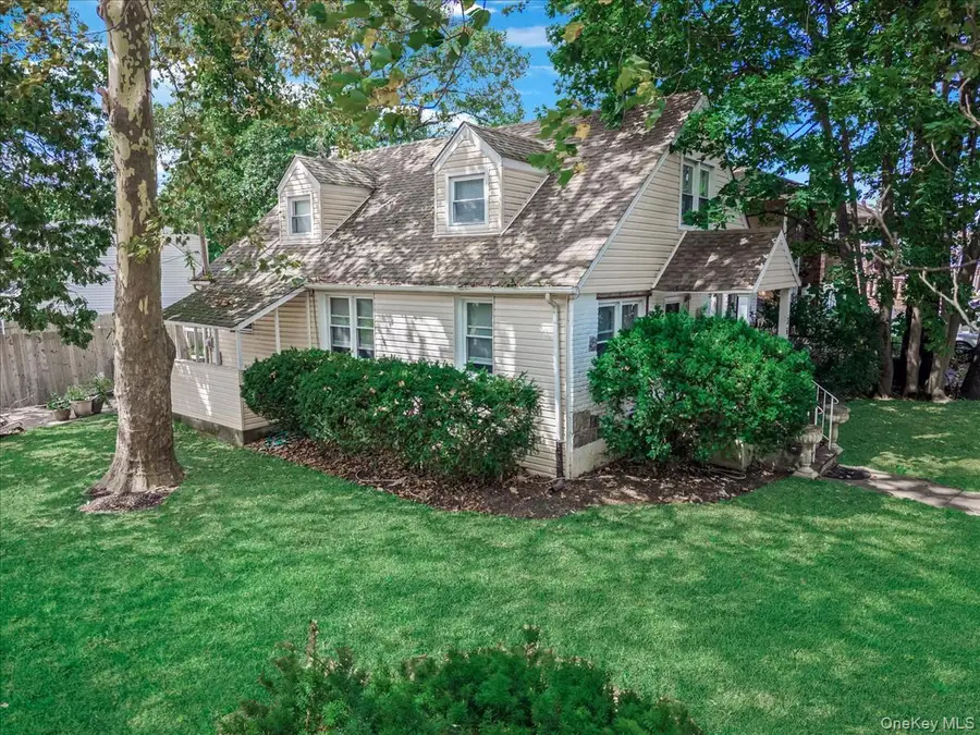 362 Langdon Boulevard, Rockville Centre, NY 11570 - Image #2