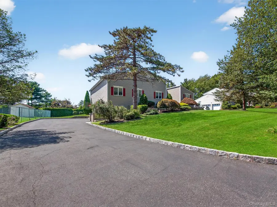 147 Schweizer Lane, Bardonia, NY 10954 - Image #2