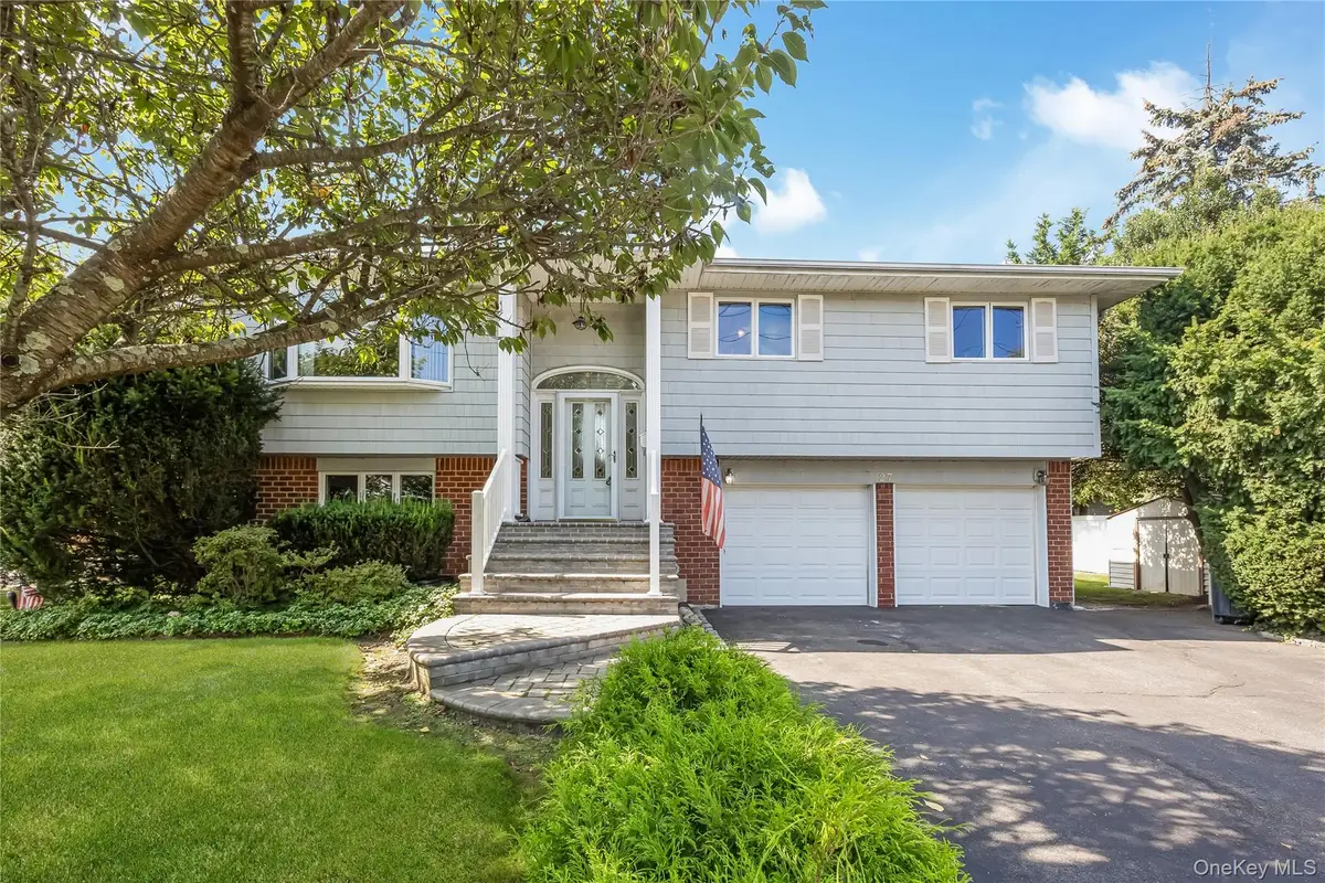 27 Belmont Avenue, Plainview, NY 11803 - #1