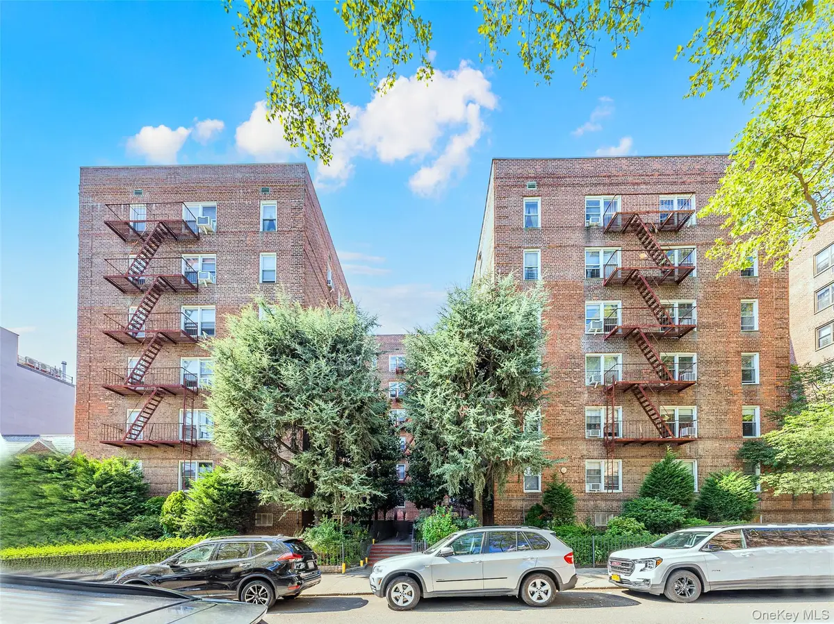 134 39 Blossom Ave #1H, Flushing, NY 11355 - Image #1