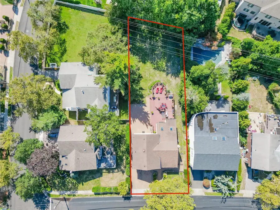 553 Amherst Drive, Woodmere, NY 11598 - Image #2