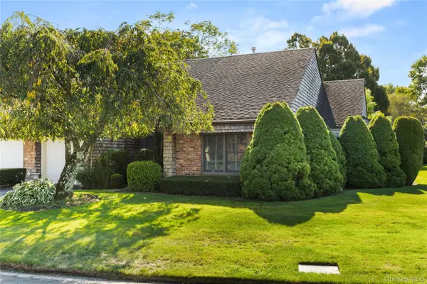 148 Baywoods Lane, Bay Shore, NY 11706