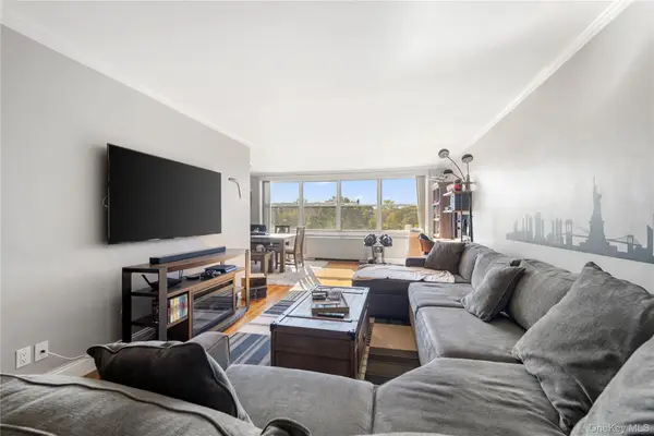 211-40 18th Avenue #6J, Bayside, NY 11360