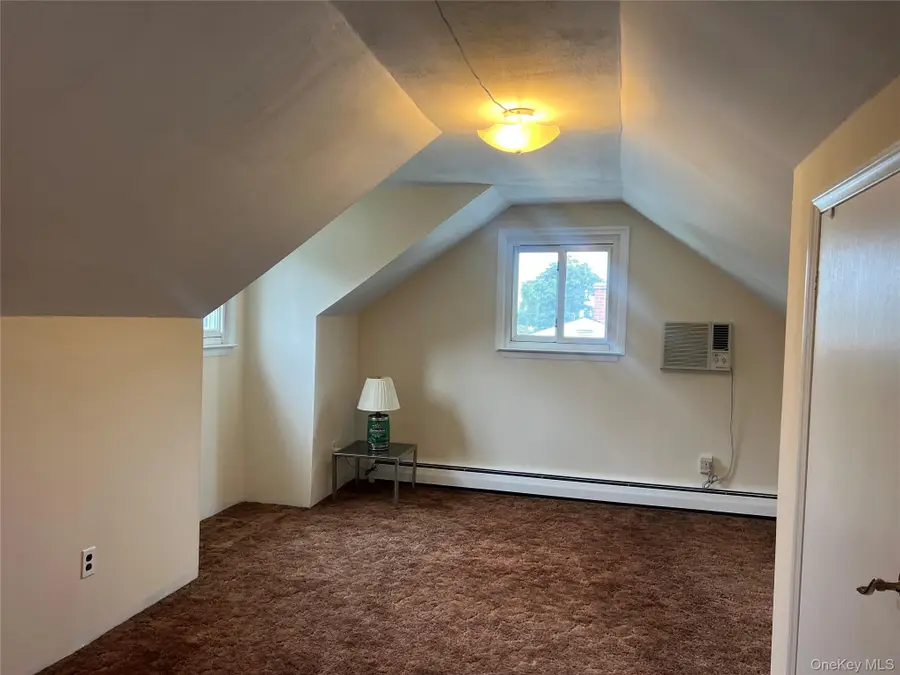 1727 Pine Grove Boulevard, Bay Shore, NY 11706 - Image #3