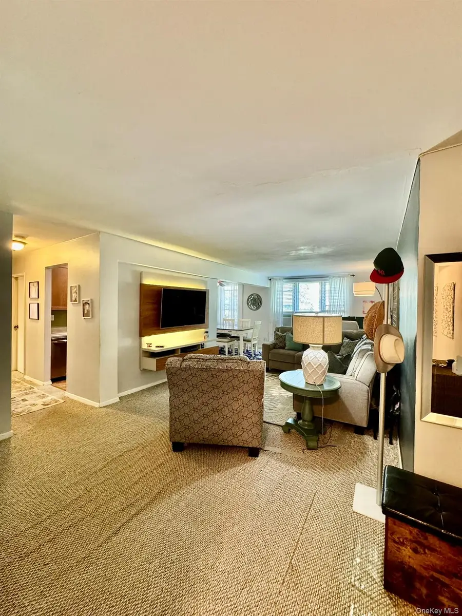 245 Rumsey Road #6D, Yonkers, NY 10701 - Image #2