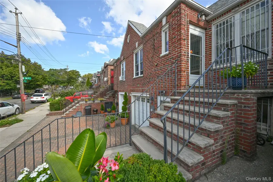 58-39 77 Place, Middle Village, NY 11379 - Image #3