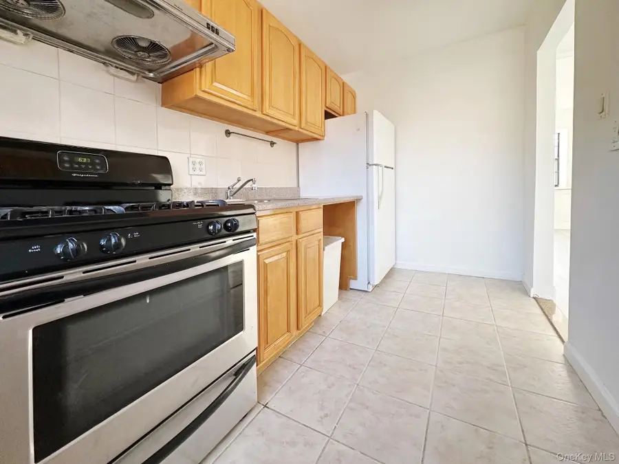 78-16 147th Street #3C, Flushing, NY 11367 - Image #3