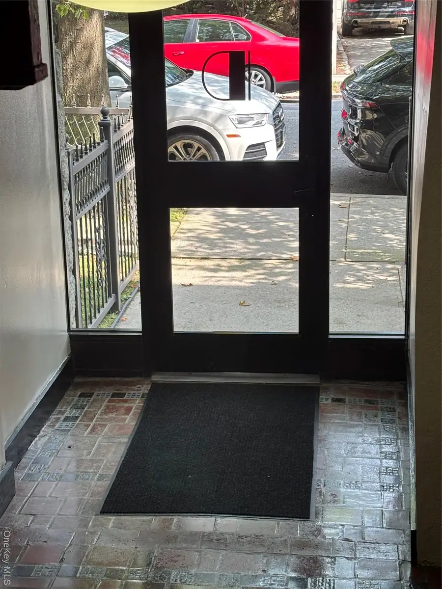 160-15 Powells Cove Boulevard #D302, Beechhurst, NY 11357 - Image #3