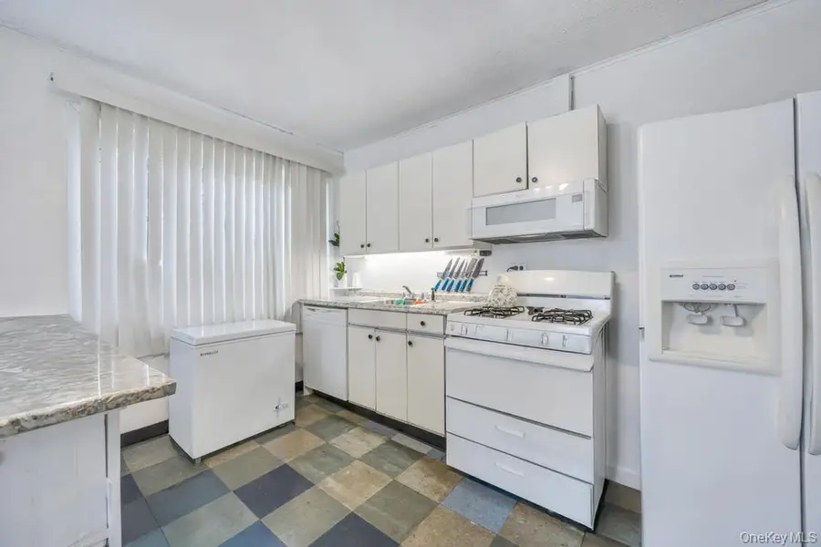 5 Park Place, Valley Stream, NY 11580 - Image #2