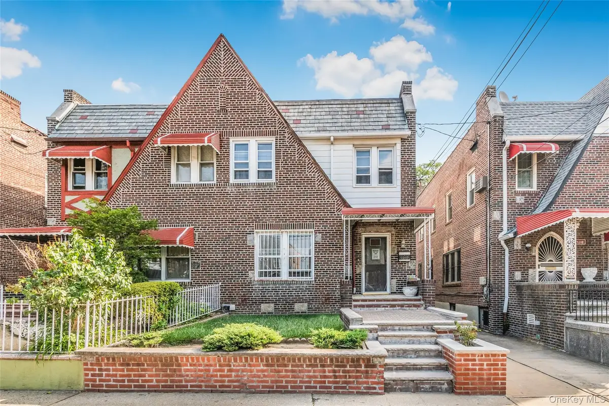 3212 Fish Avenue, Bronx, NY 10469 - Image #1