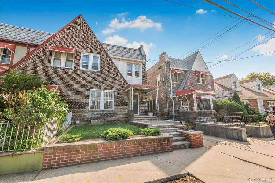 3212 Fish Avenue, Bronx, NY 10469 - Image #2