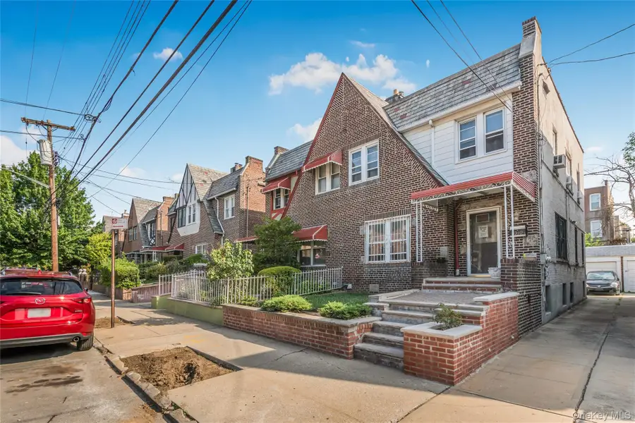 3212 Fish Avenue, Bronx, NY 10469 - Image #3