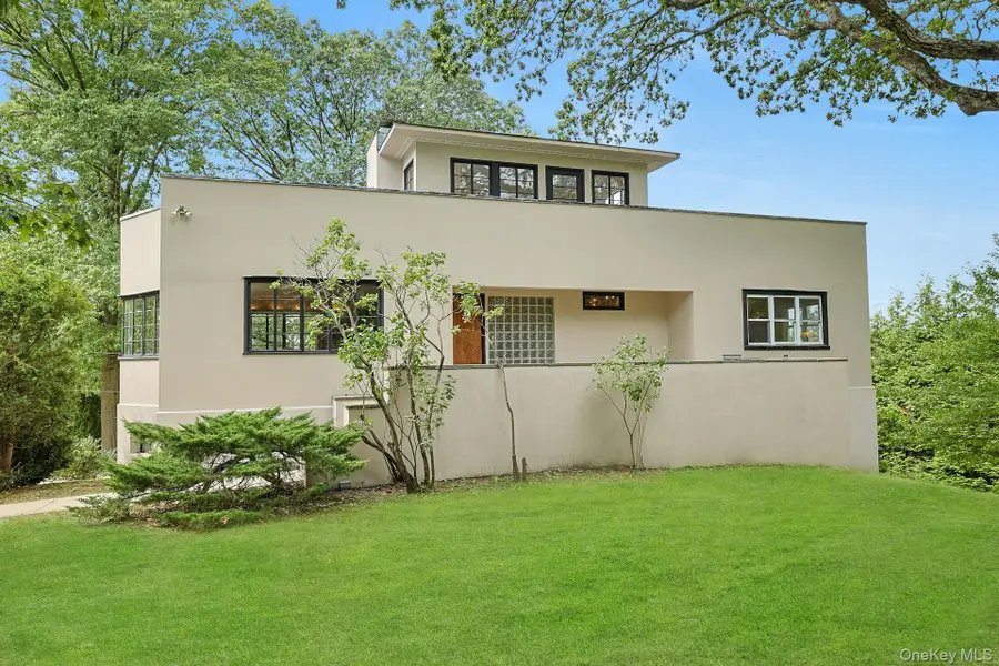 75 Lakeside Drive, New Rochelle, NY 10801 - Image #3