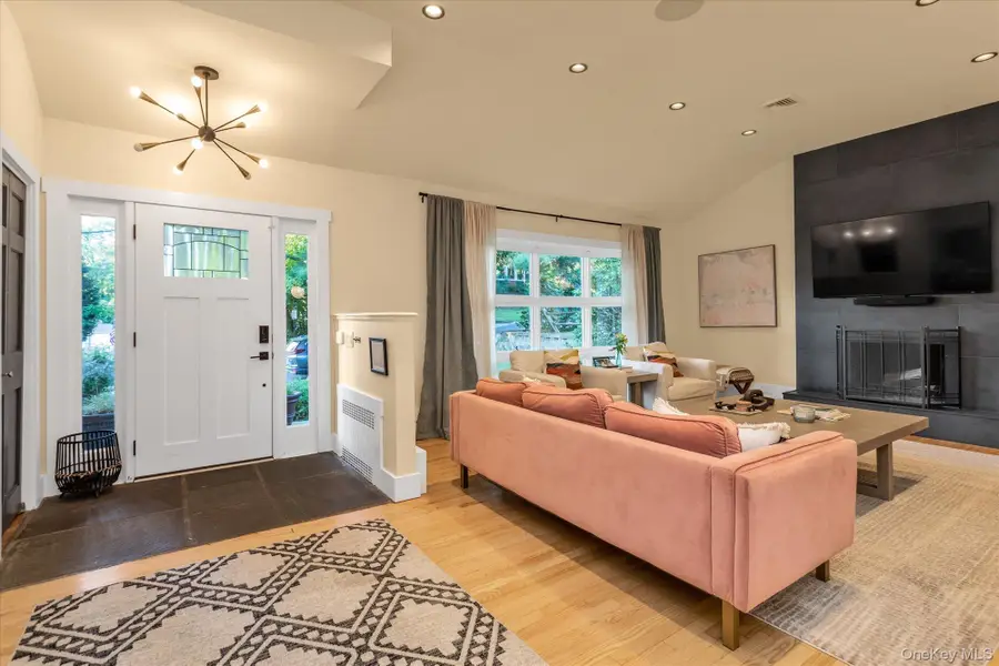 1A Agnes Street, Oyster Bay, NY 11771 - Image #2