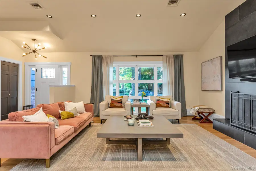 1A Agnes Street, Oyster Bay, NY 11771 - Image #3