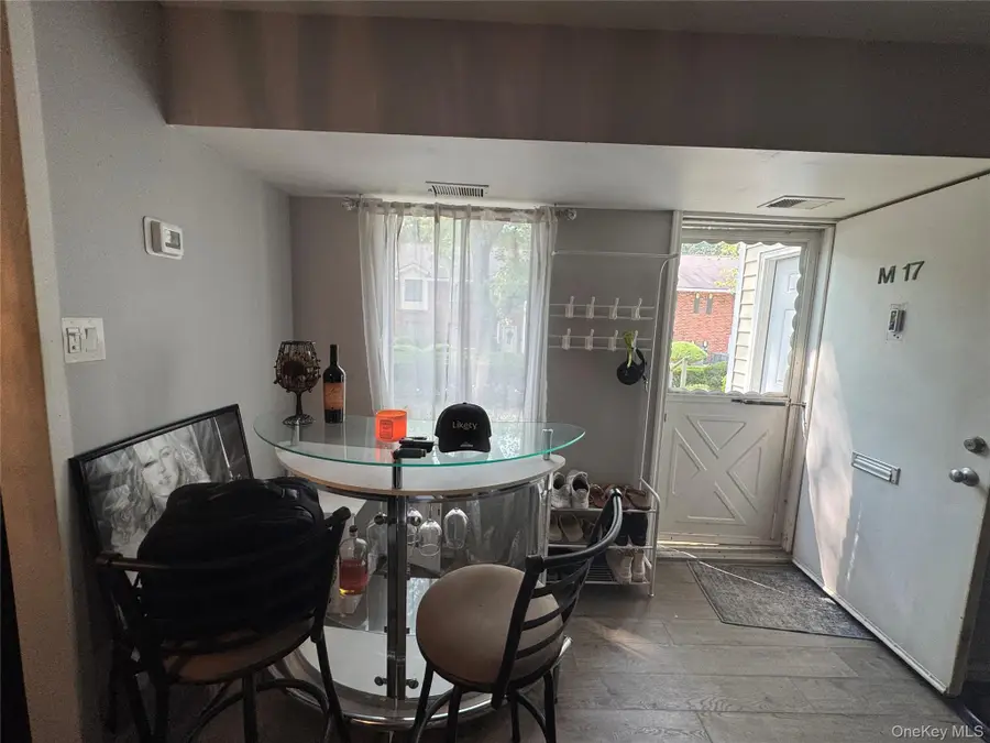 17 Montana Court #17, Coram, NY 11727 - Image #2