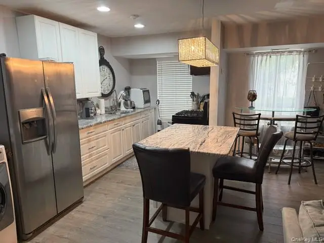 17 Montana Court #17, Coram, NY 11727 - Image #3