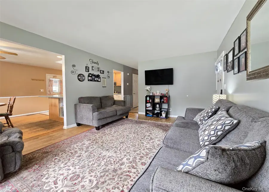 12 Choate Avenue, Selden, NY 11784 - Image #3