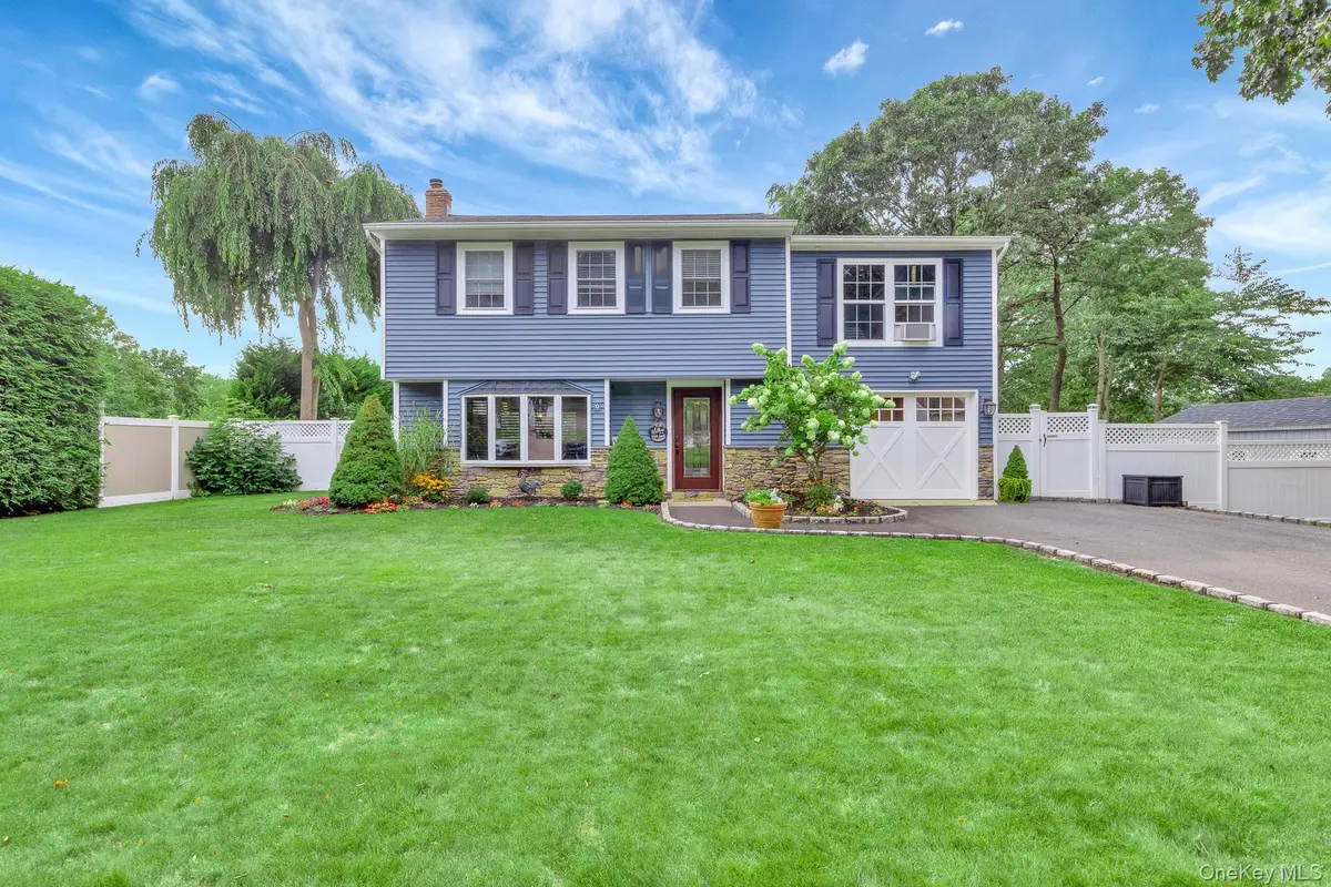 4 Ashford Drive, Ridge, NY 11961 - Image #1