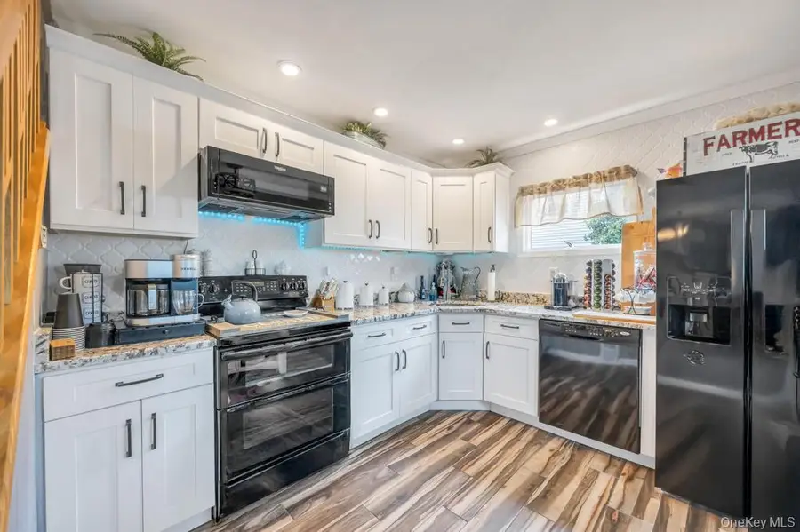 63 Silver Lane, Levittown, NY 11756 - Image #3