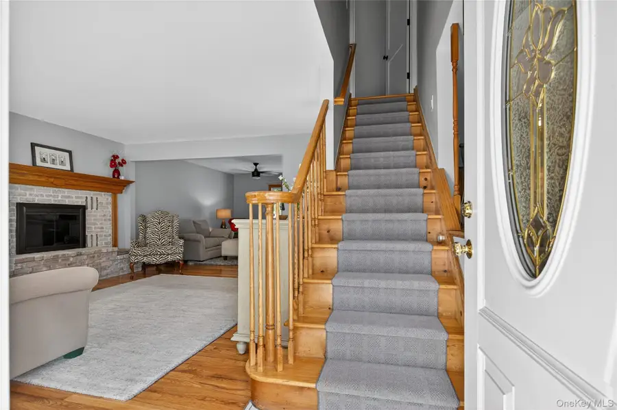 32 Cliftwood Drive, Huntington, NY 11743 - Image #3