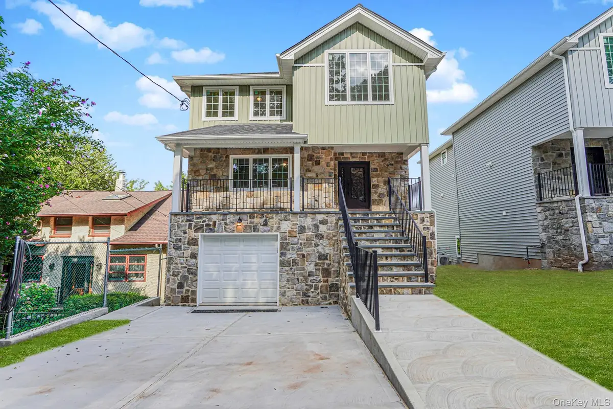 19 Glenwood Avenue, Staten Island, NY 10301 - Image #1