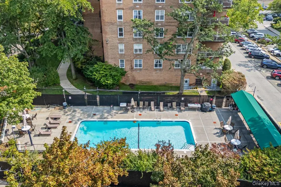 23-20 Bell Boulevard #5F, Bayside, NY 11360 - Image #3